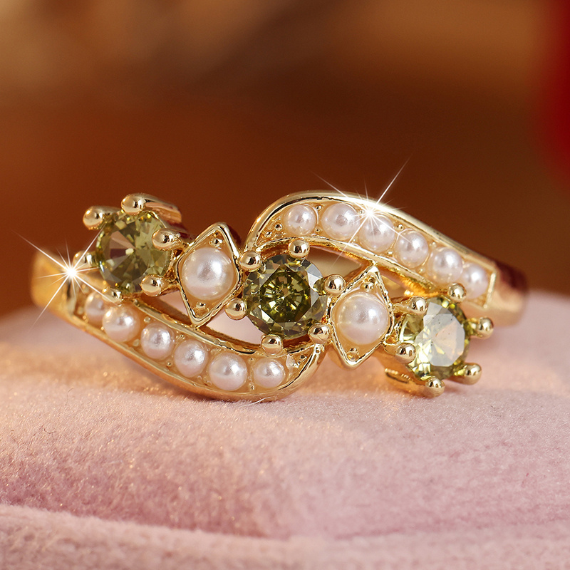 Ladies' Vintage Olive Green Synthetic Zirconia Ring